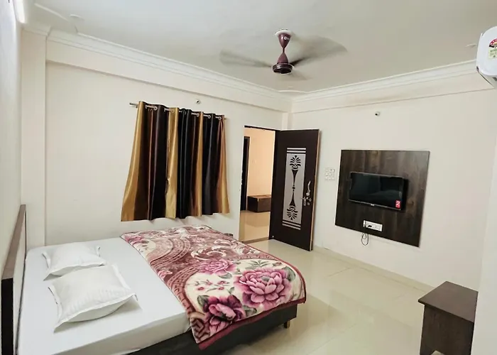 Hotel Ashutosh I 300Mtr From Shreenathji Temple I 966O9O1Oo6 Nathdwara
