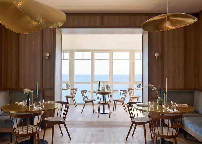 Hotel Les Bassans à Perros-Guirec