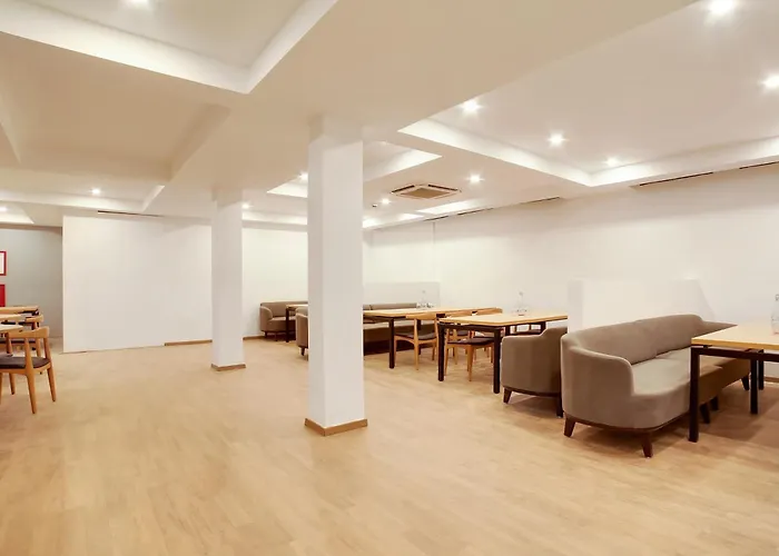 Hotel O Mapple Inn Gurgaon