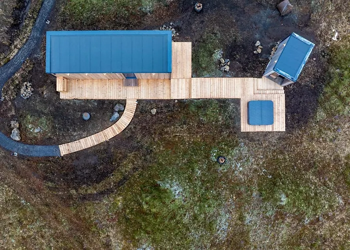 Oeoed Hekla Horizon - Mirror Houses Hella