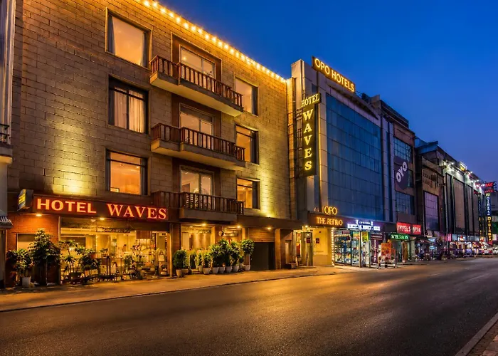 The Waves Hotel With Free Airport Pickup Or Drop Neu-Delhi