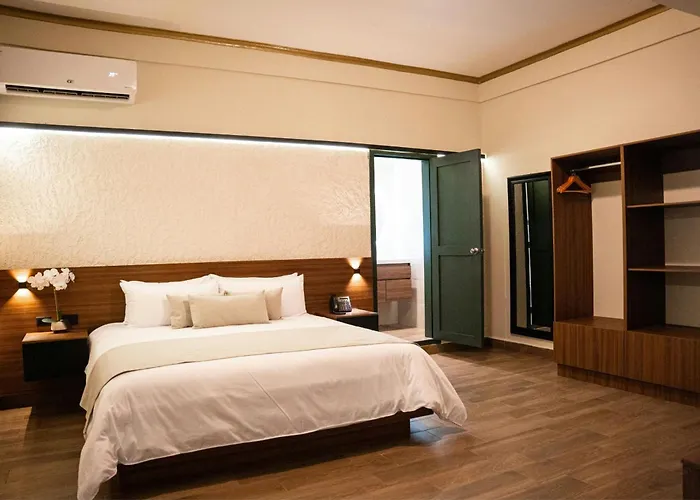 Hotel Cardedeu Centro Histórico San Salvador