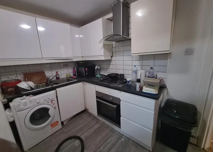 Close To Brunel University West Drayton Heathrow Airport Stockley Park - Ub7