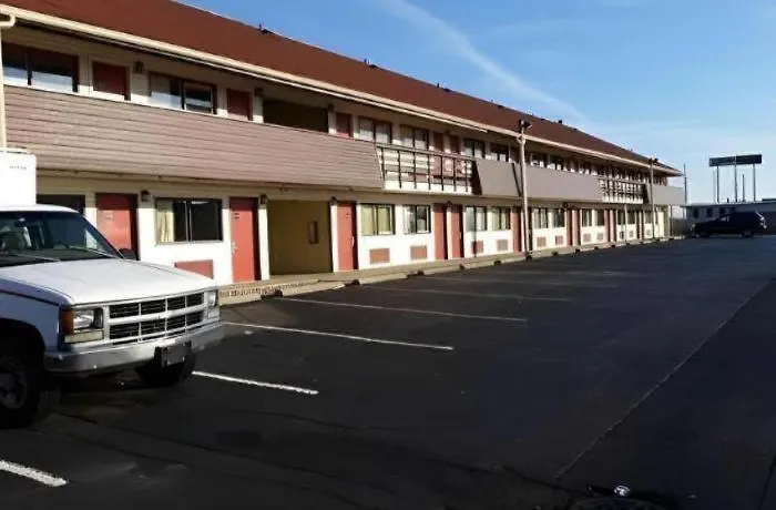 Rodeway Inn Fort Wayne