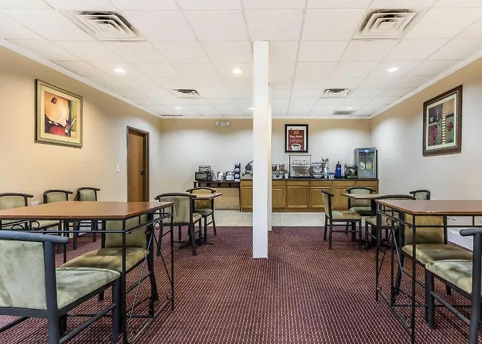 Econo Lodge Eutaw I-20