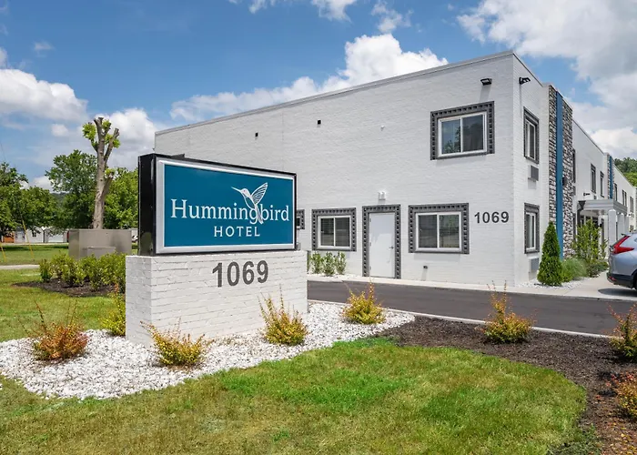 Hummingbird Hotel Goodlettsville