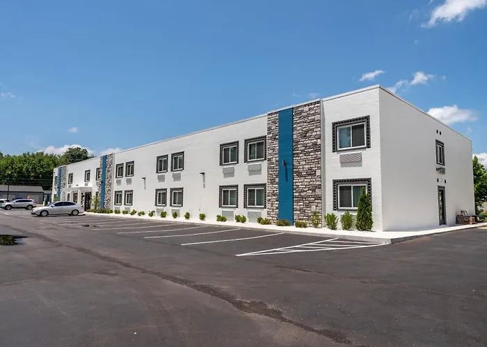 Hummingbird Hotel Goodlettsville
