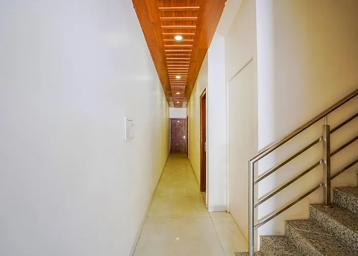 Hotel O Tree Inn Zirakpur