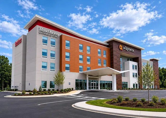 La Quinta Inn & Suites By Wyndham Mebane