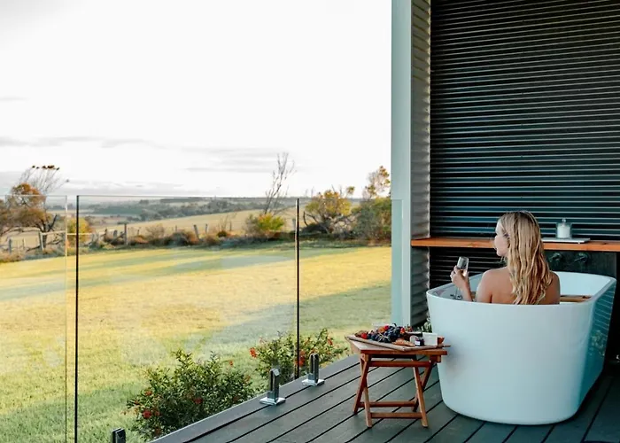 The Nest Luxury Stay Couples Accommodation W Private Bath Tub On The Deck, Sky Views, Disability Suitable Breakfast Hamper On Arrival Point Lonsdale