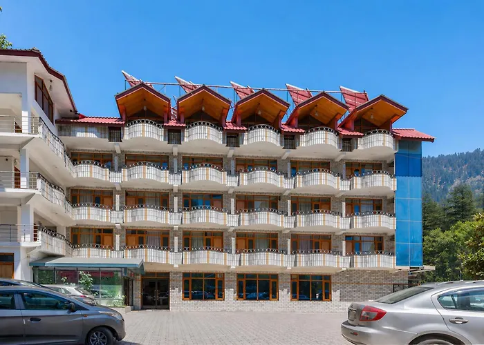 Hotel Naveen Manali By Blueko Hotel