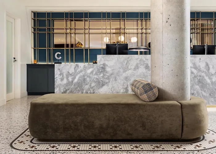 Hotel Railwayparc Montreal, Tapestry Collection By Hilton