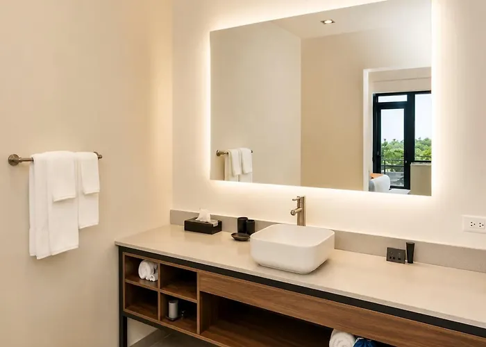 Grand Resort & Residences Belize City