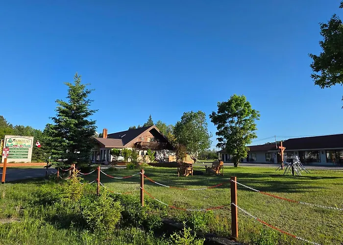 Arrowhead Inn By Baaman'S Huntsville