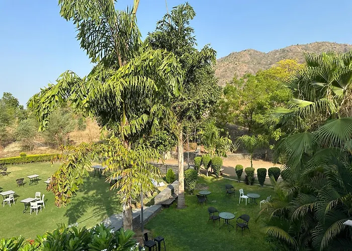 Valencia Club And Resort - Luxury Nature Resort ,Foot Hills Of Mount Abu Abu Road