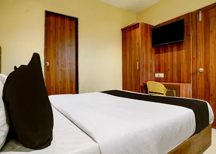 Hotel O Shubham Lodging & Boarding Shahad Railway Station Mumbai