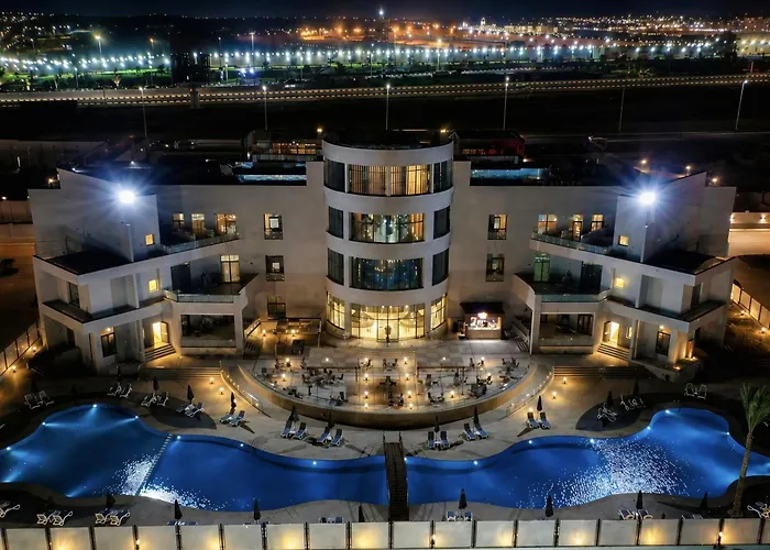 Jewel Plaza And Aqua Park Hotel Caïro