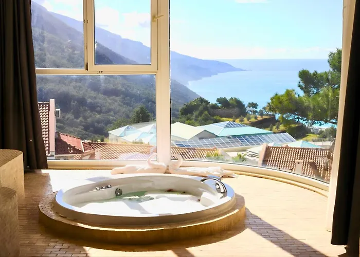 Azure Palm Resort Ölüdeniz
