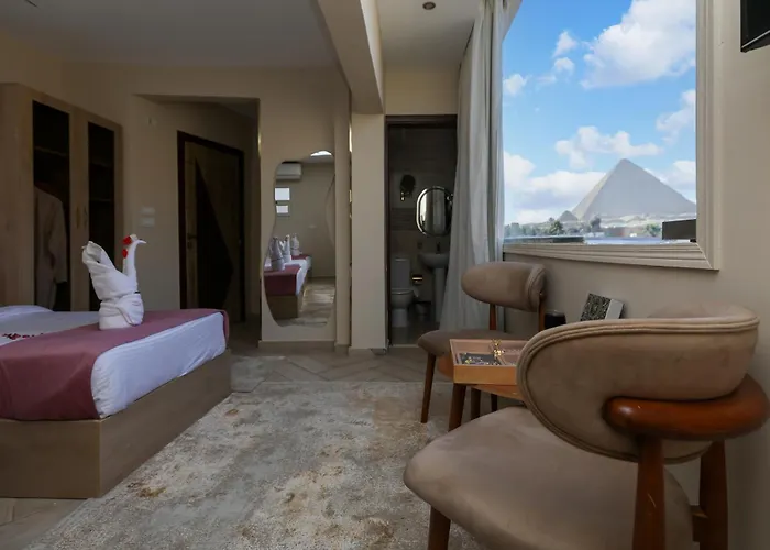 Pyramids Palace View Inn Cairo