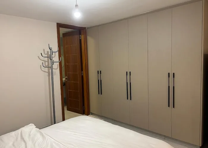 Crescent Pearl, Westlands Bed & Breakfast Nairobi