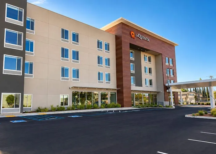 La Quinta Inn & Suites By Wyndham Tracy