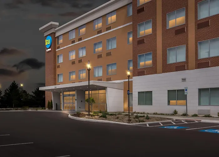 Tru By Hilton Middleburg Heights Cleveland Airport Hotel
