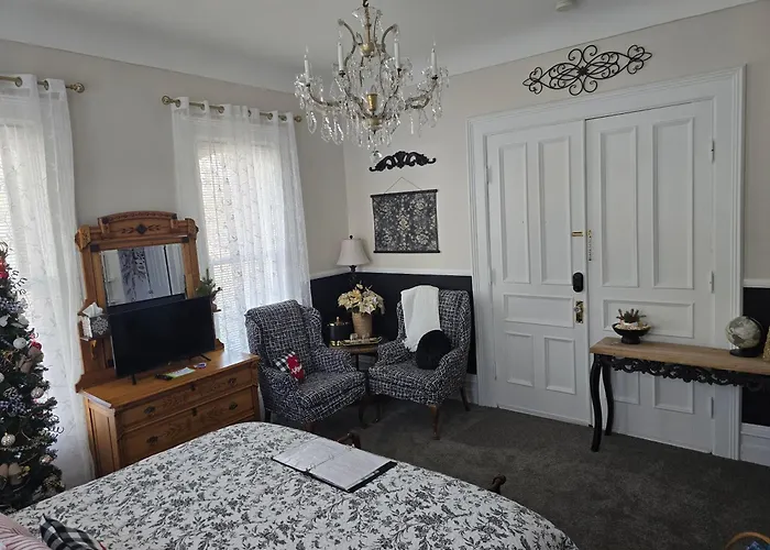 Lexington House Bed And Breakfast