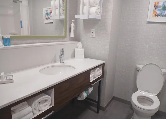 Hampton Inn And Suites Fayetteville