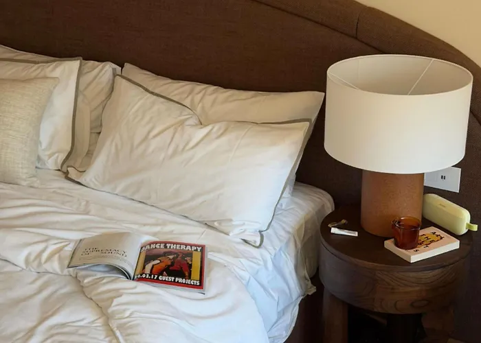 Hyde Perth Hotel