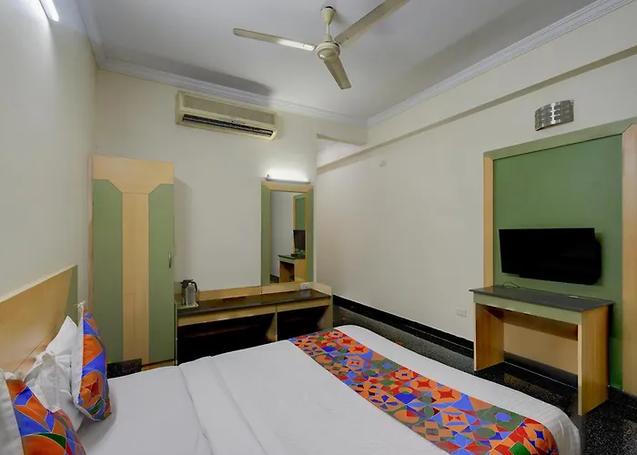 Hotel Raj Inn- Nr Kims - Sunshine Hospitals Begumpet Hyderabad