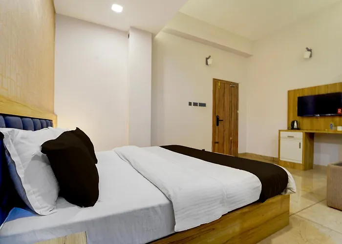 Hotel O By Oyo Refresh Inn & Suites Kozhikode
