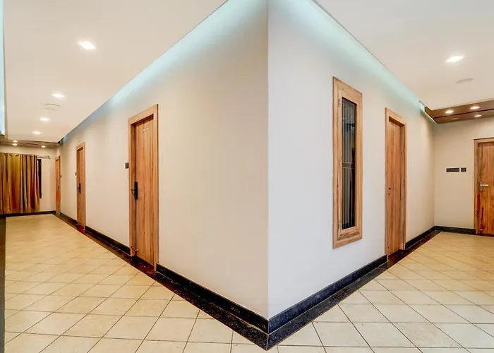 Hotel O By Oyo Refresh Inn & Suites Kozhikode
