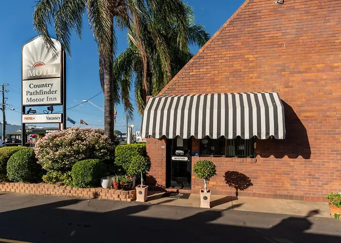Country Pathfinder Motor Inn Dalby