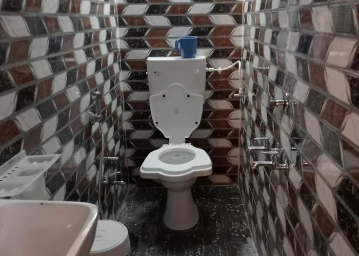 Hotel Tara Palace Near Mahakal Mandir Ujjain
