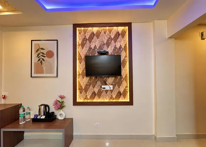 Shree Gopal - Sea Facing Rooms In Golden Beach - With Parking, Restaurant, Affordable Stay Puri