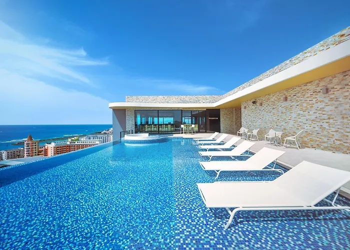 Rihga Royal Resort Okinawa Chatan