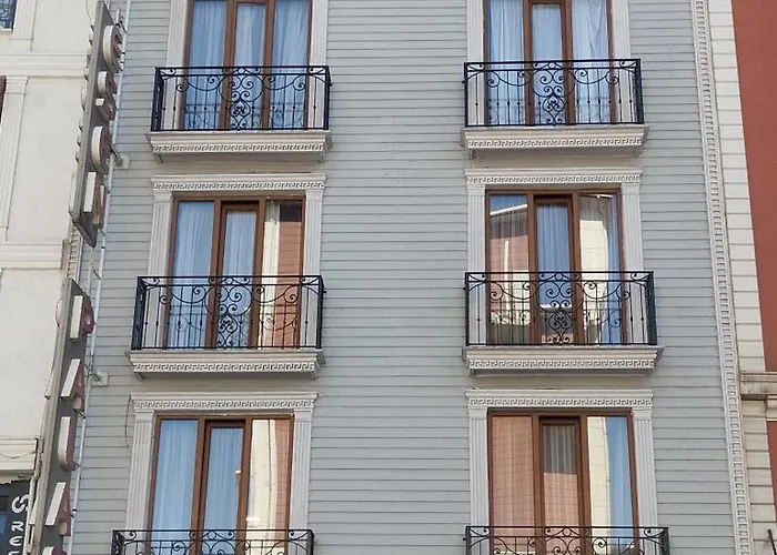 Esen Palas Otel Istanboel
