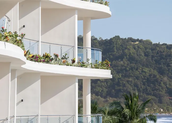 Clarita'S Beach Bar & Resort, Worldhotels Elite Jaco
