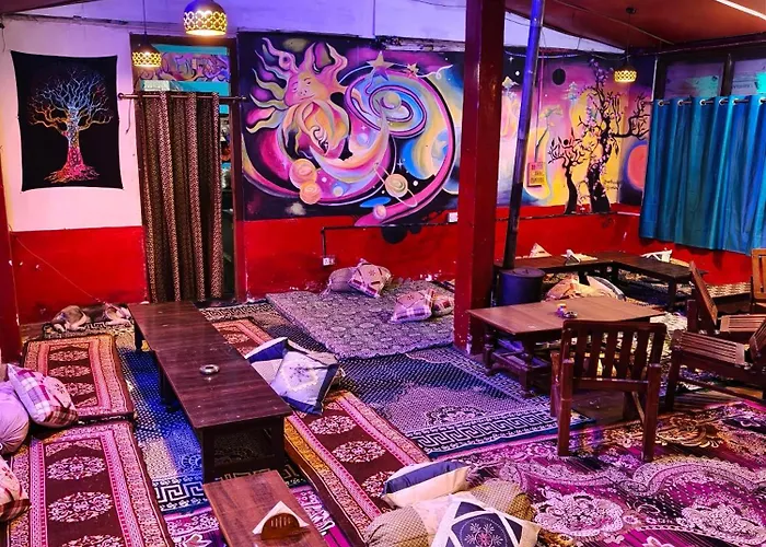 Art Cafe Kasol Hotel