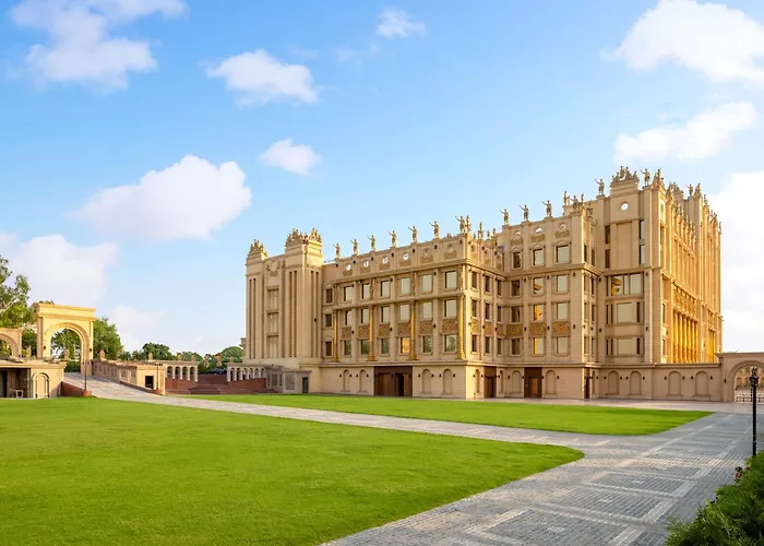 Blueworld Castles Hotel Kanpur