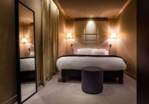 Empress Madani Palace Hotel Surrey