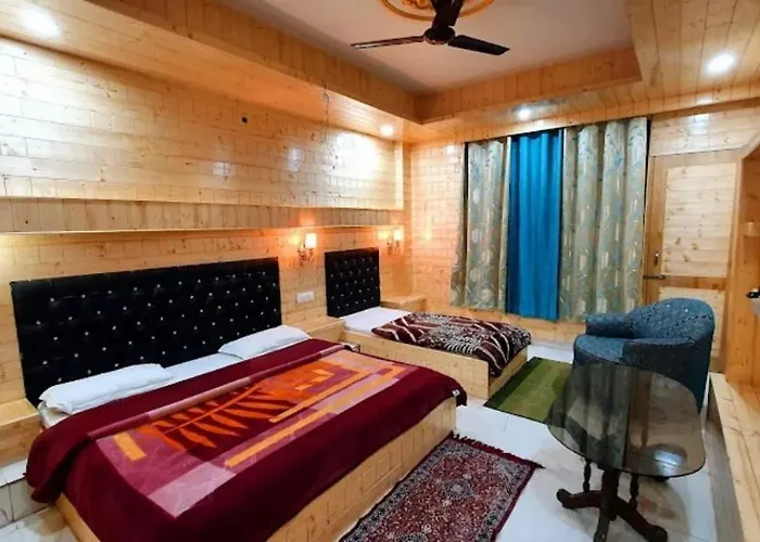 Raj Palce Hotel Kasol