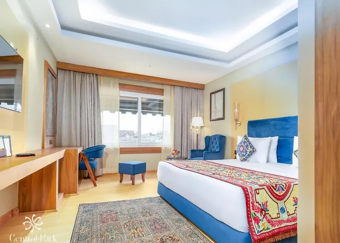 Hotel Central Park Near Dal Lake Srinagar 