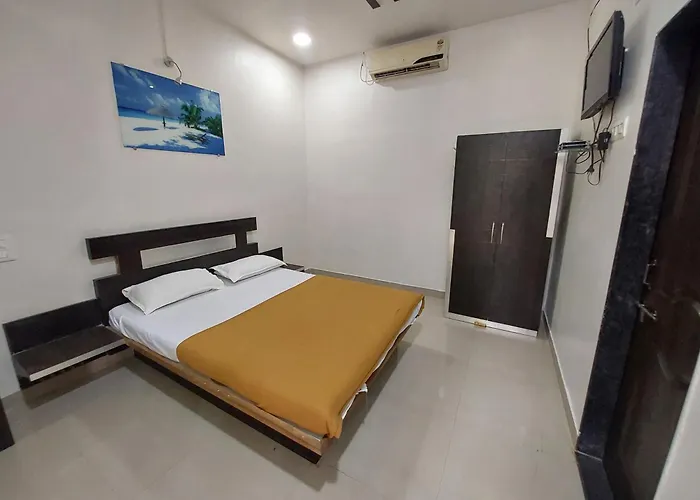Royal Beach Resort Diveagar
