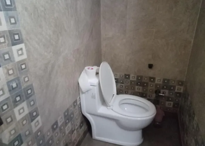 Hotel Shree Krishna Vaishnav Agra 