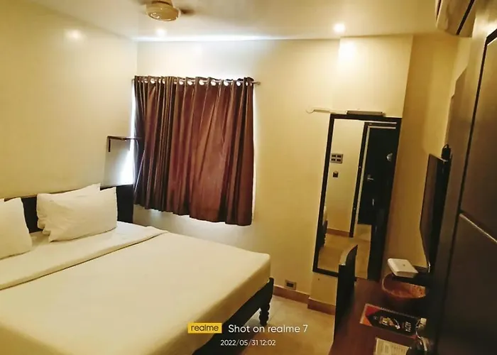 Theni Hotel Ramyas