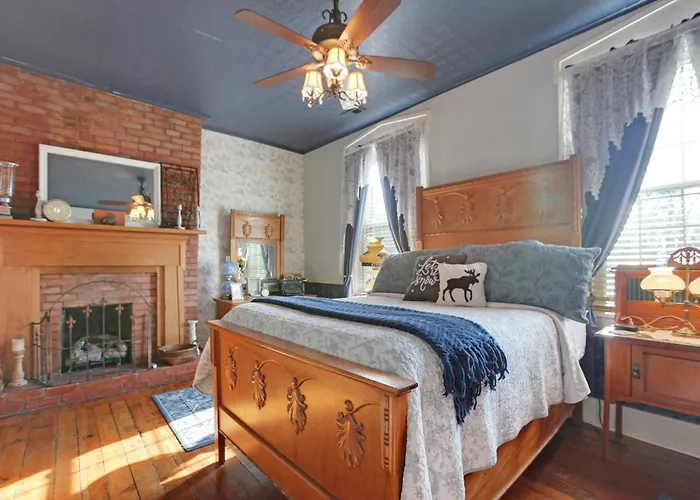 Hatchery House Bed & Breakfast Weston