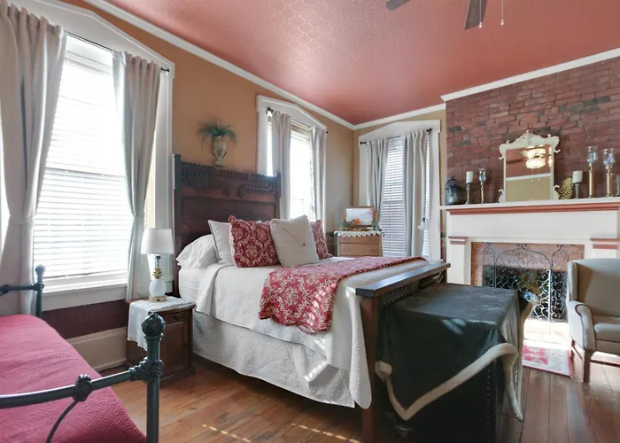 Hatchery House Bed & Breakfast Weston