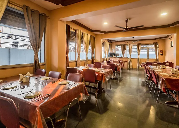 Laxman Avenue Hotel Jagdalpur