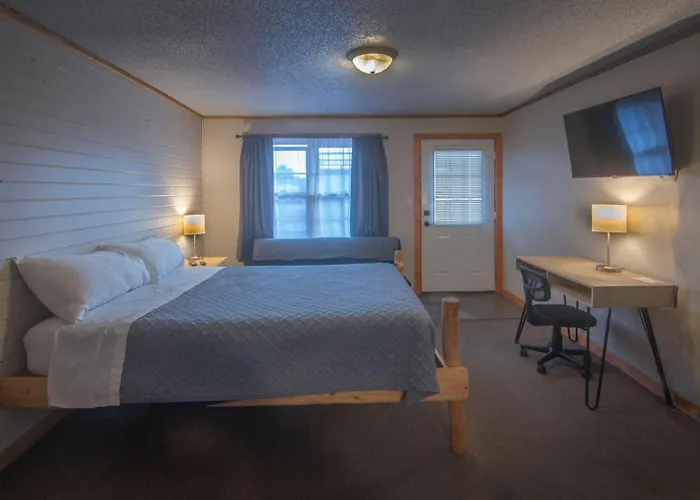 Rustic Inn Park Rapids
